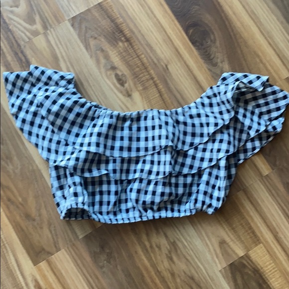 LF Checkered Off the Shoulder Ruffle Crop Top - Picture 3 of 3